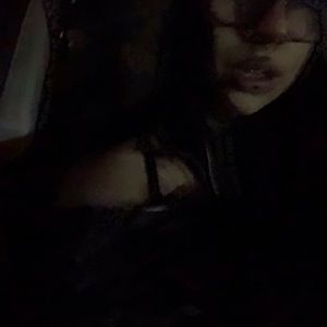 Meet your Posher, Fae